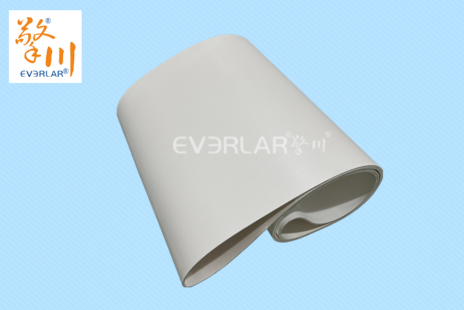 白色PVC直條紋輸送帶耐磨防滑食品加工設(shè)備工業(yè)傳送帶